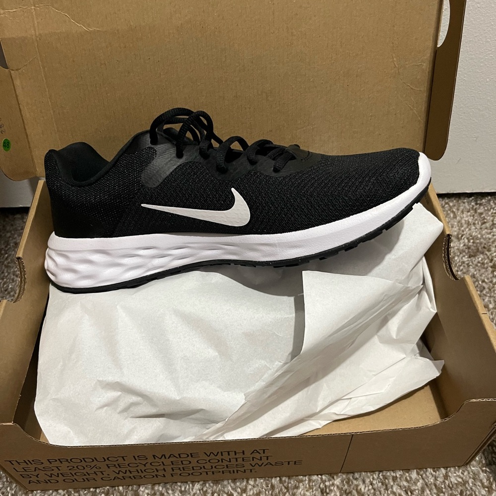 Nike Black and White Athletic Shoes